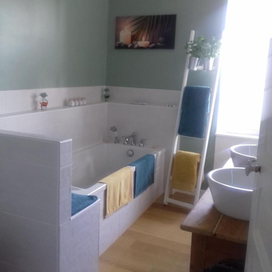 Les Quatre Saisons Bed & Breakfast Ricaud  Ngoại thất bức ảnh